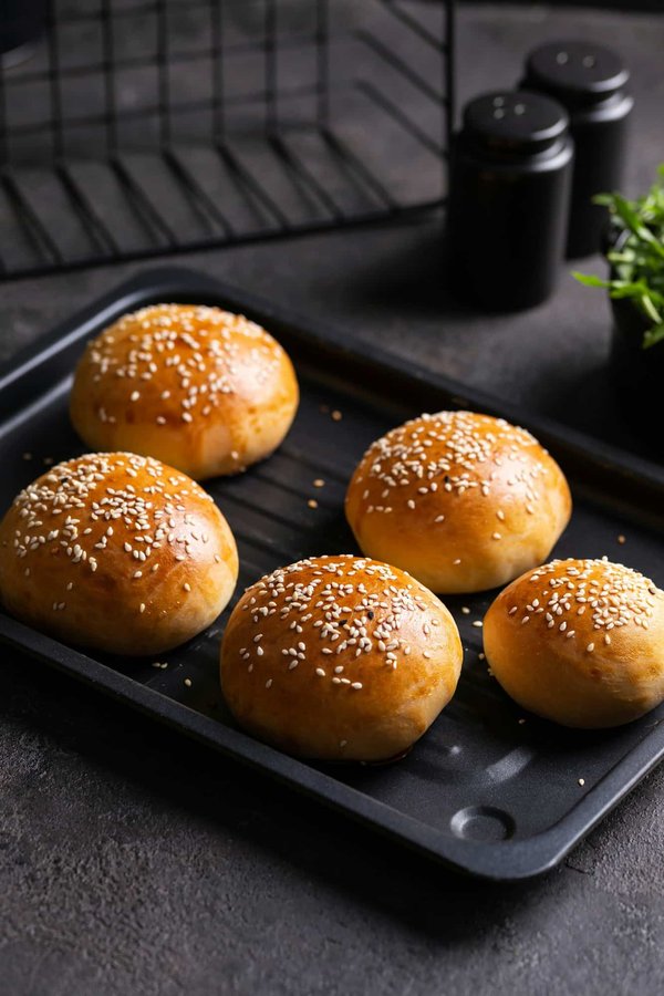 La confection d’un pain burger sans gluten : une recette détaillée
